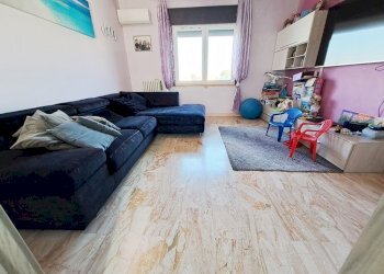 soggiorno piano primo.jpg - Villa Papozze - foto 13