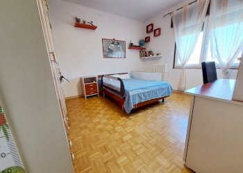 camera doppia primo piano.jpg - Villa Papozze - foto 15