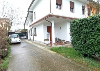 esterno - Casa indipendente Bosaro - foto 2