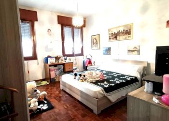 camera da letto - Casa indipendente Bosaro - foto 9