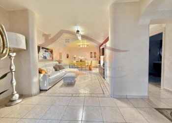 3a5c8bbd-d6e8-44d3-825a-7f9607b87a17.jpeg - Villa Via Antonio Federico Ozanam, Siracusa - foto 4