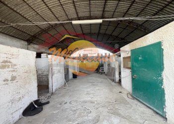 8292aa99-c4dd-4bdc-85df-99ac69ec5e08.jpeg - Locale Commerciale COZZO PANTANO, Siracusa - foto 1