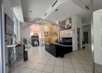 b0c16f22-d9b6-4063-8416-3c1e6d80ec7e.jpeg - Locale Commerciale VIALE TICA, Siracusa - foto 20