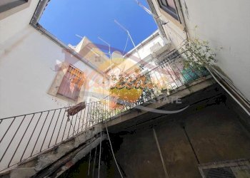 9f252bff-89b4-43c2-9d77-7fbcd33e130e.jpeg - Trilocale Piazza Santa Lucia 17, Siracusa - foto 7