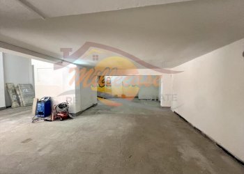 7502faf7-731c-4127-882c-03a870591569.jpeg - Box Via Torino, Siracusa - foto 7