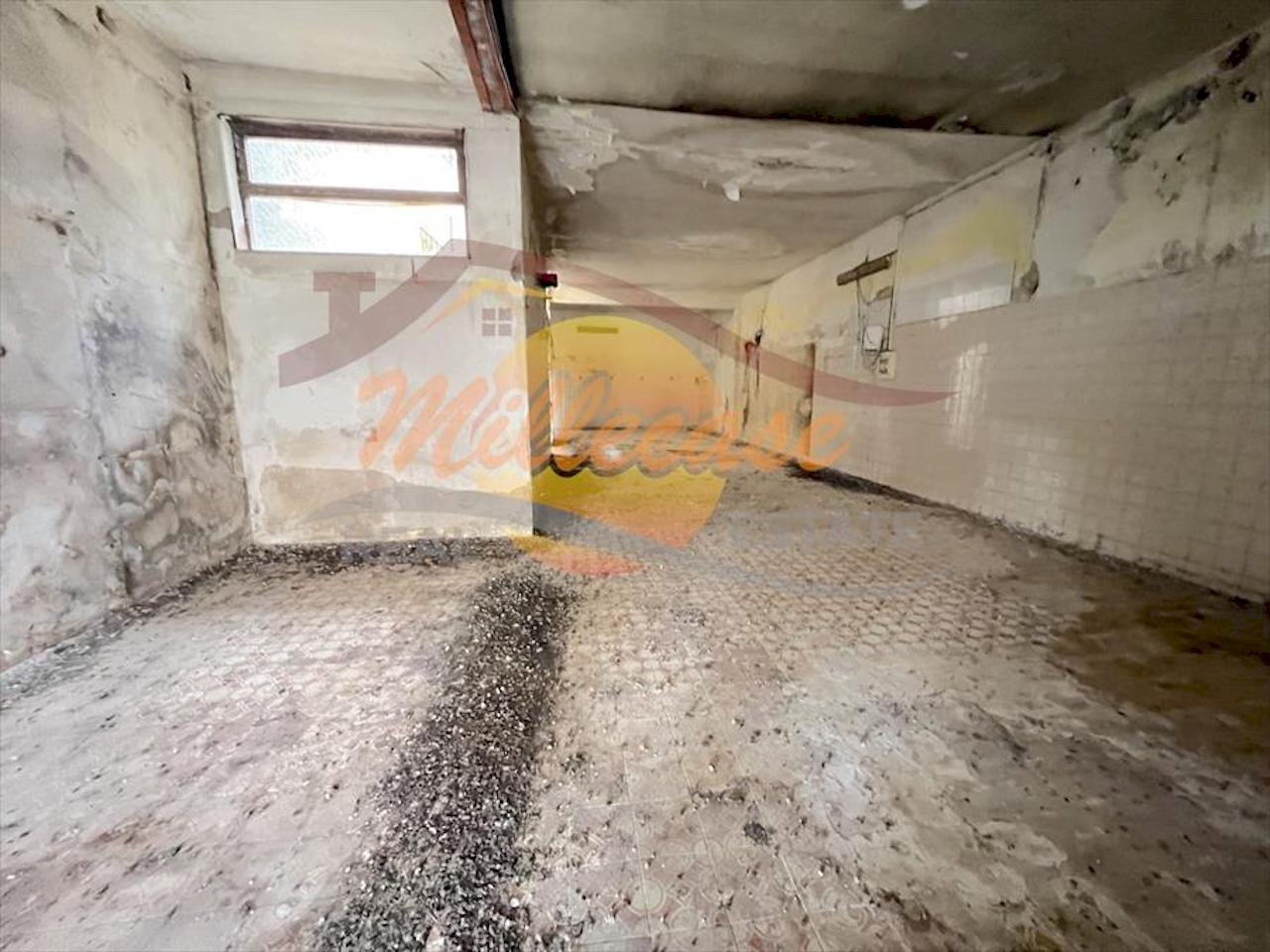 3fc4a1c6-a3bb-4b8a-8c16-4c1680a498a8.jpeg - Locale Commerciale VIA PIAVE, Siracusa - foto 3