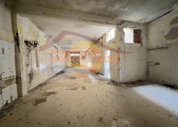 3aca41ed-2cee-47fb-b3d8-41474255e2cf.jpeg - Locale Commerciale VIA PIAVE, Siracusa - foto 2