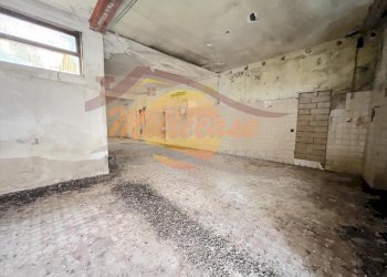 6243d5a4-c884-4e2c-a222-154b8e6de318.jpeg - Locale Commerciale VIA PIAVE, Siracusa - foto 10