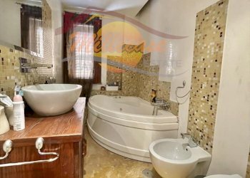 60e23ab2-5766-4307-9ee8-c820d13ebc7e.jpeg - Trilocale Viale Zecchino, Siracusa - foto 9