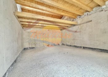 c2f6caf8-69f1-4f77-94fe-65589b166261.jpeg - Quadrilocale Corso Giacomo Matteotti, Siracusa - foto 1