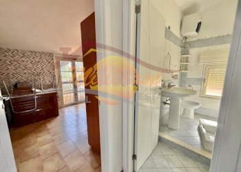 302d6613-94a1-488d-9491-956cd2cda2a2.jpeg - Villa Via Olindo Marinelli, Siracusa - foto 11