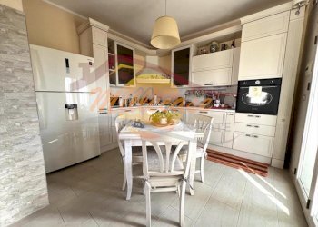 467d40e2-e35c-472a-90a0-1665189e9f91.jpeg - Quadrilocale Via Salvatore Monteforte, Siracusa - foto 2