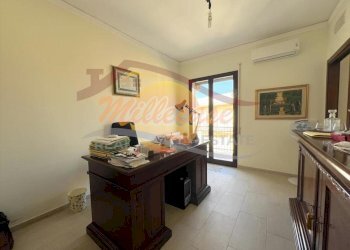 933addc1-0493-4661-a434-d45d34a1afc8.jpeg - Quadrilocale Via Salvatore Monteforte, Siracusa - foto 10