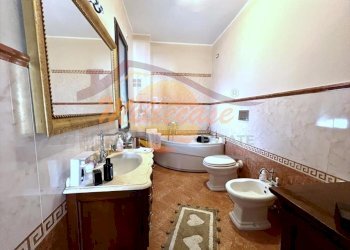 9341593d-e883-44ed-8c2a-7b6a39a4b1e3.jpeg - Quadrilocale Via Salvatore Monteforte, Siracusa - foto 15