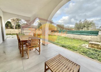 4400be08-c19e-4876-bf04-c91e9074a91a.jpeg - Four-room apartment VIA CAPO MURRO DI PORCO, Siracusa - photo 16