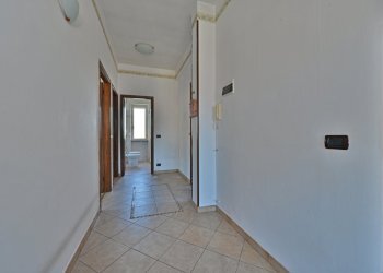 DSC_4873.jpg - Trilocale Via Gombi San Siro 4, Diano Marina - foto 2