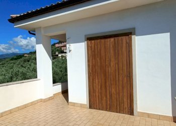 IMG20240921104459.jpg - Villa SP79, Feroleto Antico - foto 7