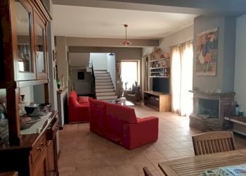 IMG20240921105223.jpg - Villa SP79, Feroleto Antico - foto 23