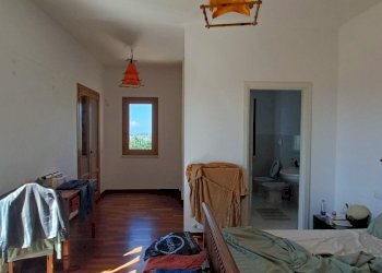 IMG20240921104931.jpg - Villa SP79, Feroleto Antico - foto 30