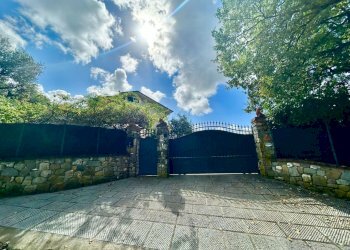 4c0068a3-94bd-4c12-8f62-8ff862f83a1c.jpg - Villa Sarzana - photo 3