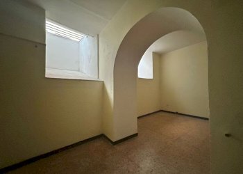 746c503b-a30e-4213-878d-d1f4e5a8efaf.jpg - Locale Commerciale Sarzana - foto 2