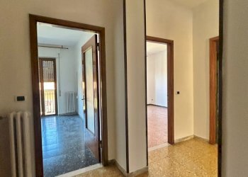 fa78d676-559f-47a3-91fe-c9b2c1e3f64f.jpg - Quadrilocale Sarzana - foto 8