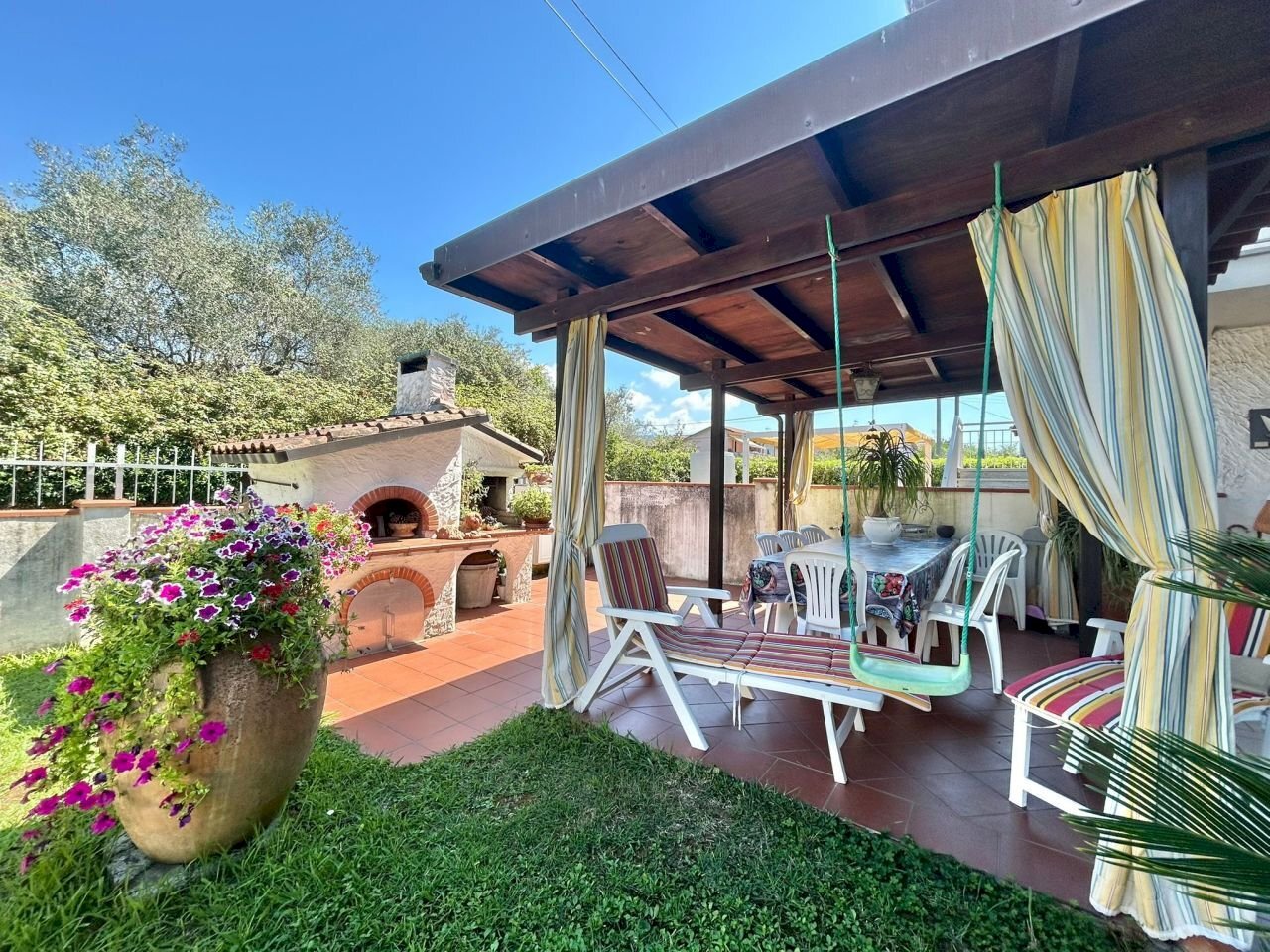 afb23836-7e18-426c-a6a0-61398844053c.jpg - Porzione di casa Fosdinovo - foto 1