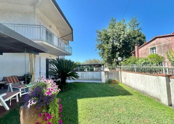 a152a0a5-a6d3-42f2-9e6c-f4bfbc07678f.jpg - Porzione di casa Fosdinovo - foto 5