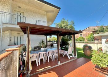 96258e43-6257-4348-b1c6-5c8251512c95.jpg - Porzione di casa Fosdinovo - foto 9