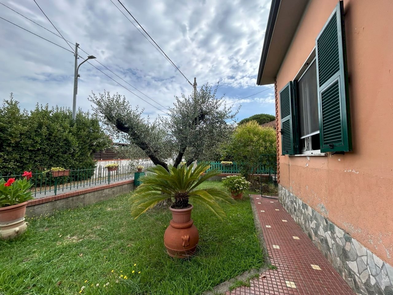 2a7b7c53-0ce6-43ba-869e-555970b6663a.jpg - Villa a Schiera Vezzano Ligure - foto 2