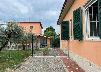 eaa942da-ed3d-49ce-be25-bf0d14471b89.jpg - Villa a Schiera Vezzano Ligure - foto 6