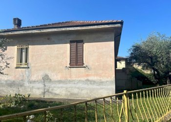 f48e5fd7-aac8-4834-a0f4-91708f523fc9.jpg - Villa Sarzana - photo 18