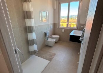 14a5ffef-b3d0-456a-972d-7f98e6cd4d34.jpg - Attico Sarzana - foto 4