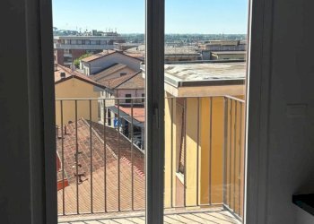 ea23d315-bb2b-4919-87f6-6a6a650ad65b.jpg - Attico Sarzana - foto 27