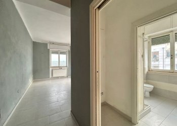 WhatsApp Image 2024-12-09 at 16.59.30 (2).jpeg - Four-room apartment Sarzana - photo 16