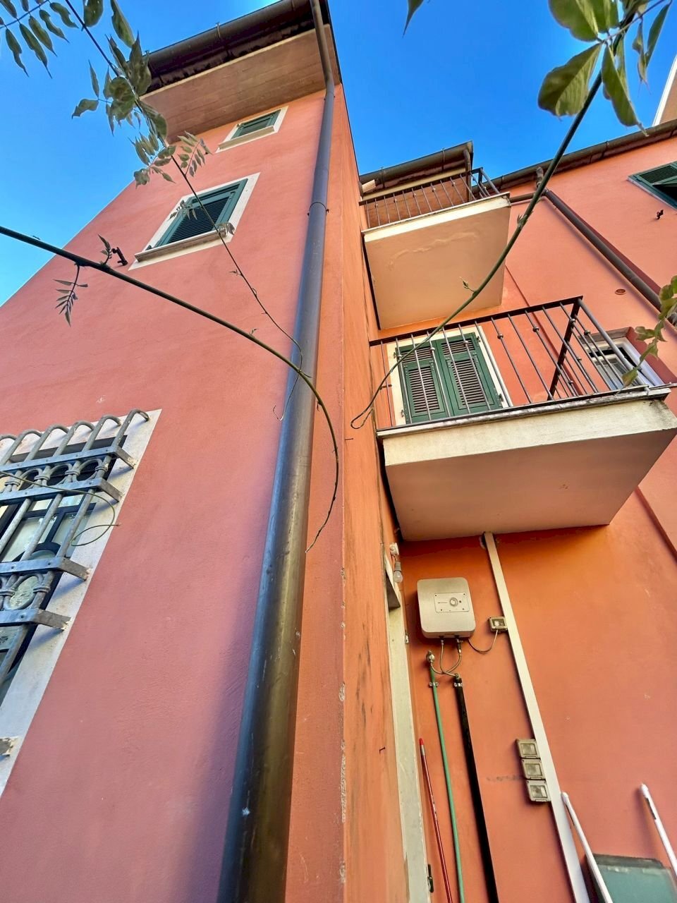 ebc9c059-ffe5-4df2-95ea-1c16ddbe066d.jpg - Locale Commerciale Sarzana - foto 3