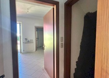 9d90f3e3-7ce2-4c38-aab5-f6f660a20276.jpg - Locale Commerciale Sarzana - foto 10