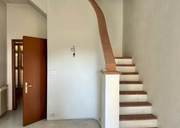 2dee00e8-0ba7-4cad-bae0-b7128fd55dc8.jpg - Locale Commerciale Sarzana - foto 2