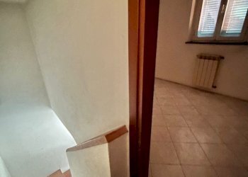 d7af7d9f-4ee7-4c3a-b083-94b0c82f16db.jpg - Locale Commerciale Sarzana - foto 18