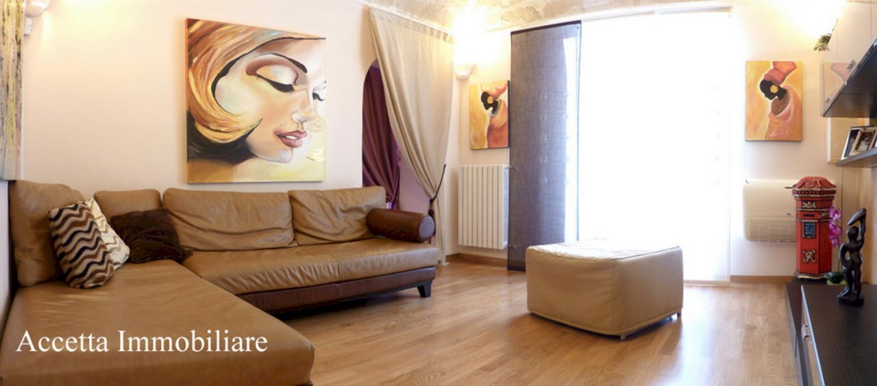 0 anfiteatro130 1.jpg - Quadrilocale Via Anfiteatro  130, Taranto - foto 1