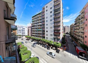 balcone - Quadrilocale Viale Liguria 38, Taranto - foto 6