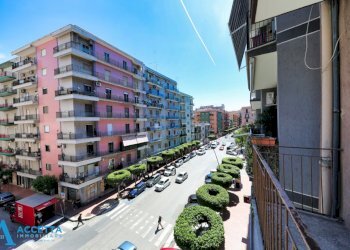 balcone - Quadrilocale Viale Liguria 38, Taranto - foto 18