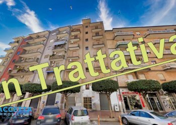 facciata - Quadrilocale Viale Liguria 38, Taranto - foto 1