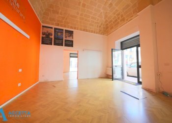 locale - Commercial Premises Via Oberdan 31, Taranto - photo 10