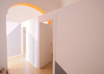 locale - Commercial Premises Via Oberdan 31, Taranto - photo 13