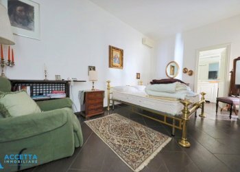 camera da letto - Quadrilocale Via Roma 4, Taranto - foto 17