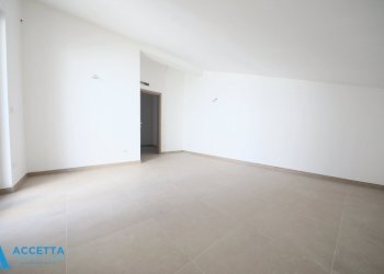 camera da letto - Attico Via Duca di Genova 34, Taranto - foto 11