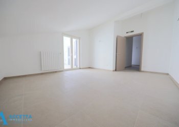 camera da letto - Attico Via Duca di Genova 34, Taranto - foto 12