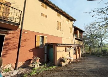 fronte cortile interno - Villa ganaghello, Castel San Giovanni - foto 7