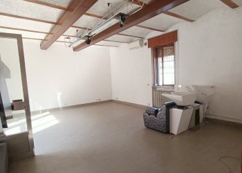 locale - Locale Commerciale Via Giovanni Capra, Pontenure - foto 4